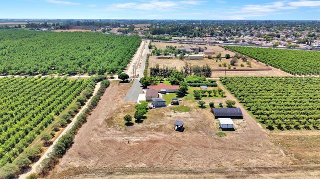 7595 Highway 43, Hanford, CA 93230