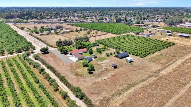 7595 Highway 43, Hanford, CA 93230