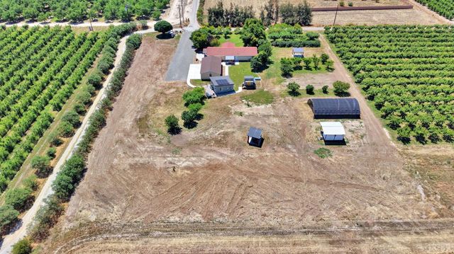 7595 Highway 43, Hanford, CA 93230
