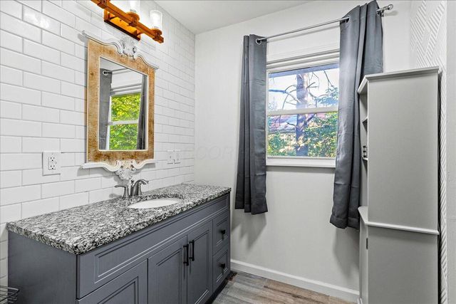 718 N Main Street, Marysville, OH 43040