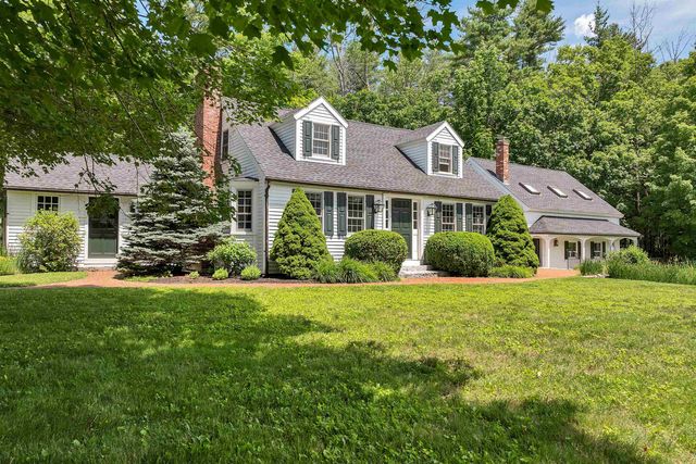 108 Whitten Neck Road, Wolfeboro, NH 03894