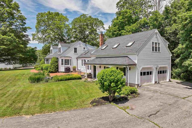 108 Whitten Neck Road, Wolfeboro, NH 03894