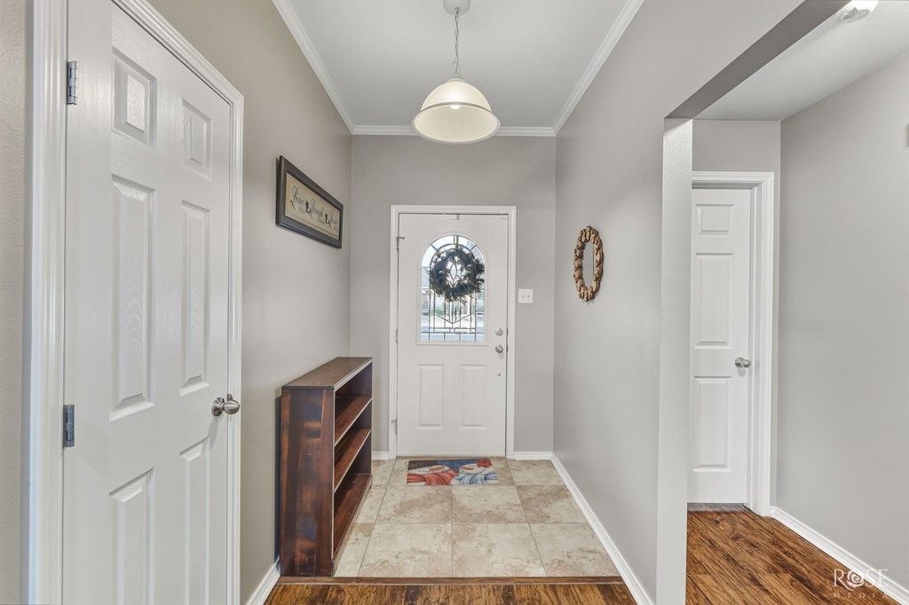 Image 3 of property listing at 6005 Carrizo St, San Angelo, TX 76904