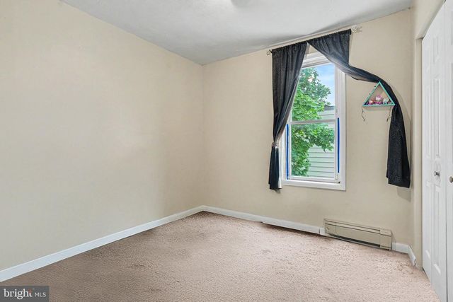 6728 HUNTINGDON ST, Harrisburg, PA 17111