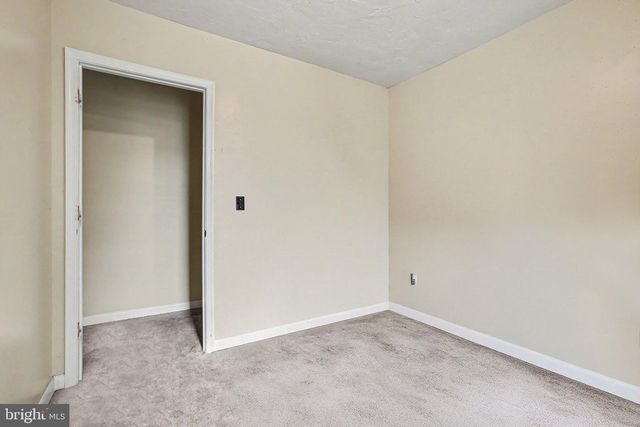 6728 HUNTINGDON ST, Harrisburg, PA 17111