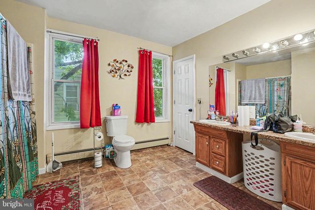 6728 HUNTINGDON ST, Harrisburg, PA 17111