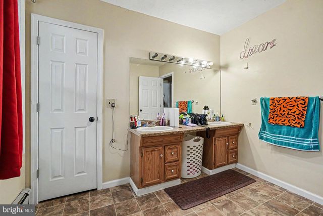6728 HUNTINGDON ST, Harrisburg, PA 17111