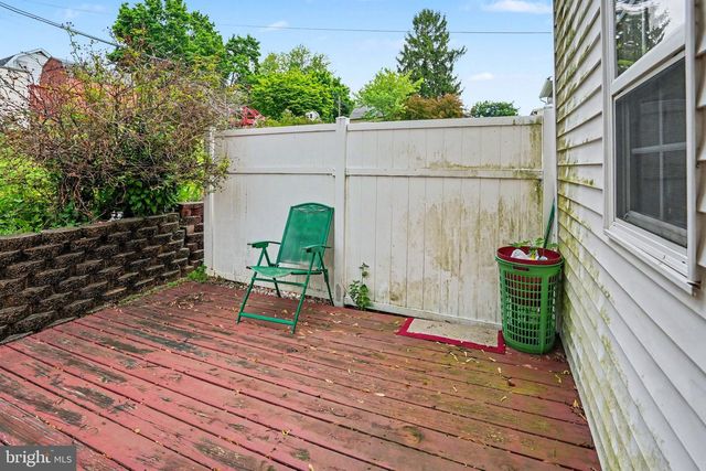 6728 HUNTINGDON ST, Harrisburg, PA 17111