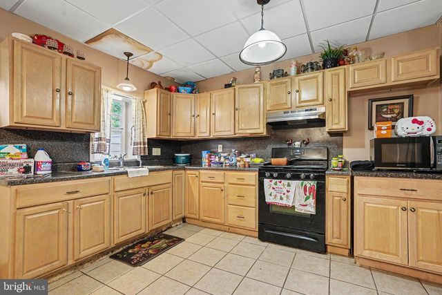 6728 HUNTINGDON ST, Harrisburg, PA 17111