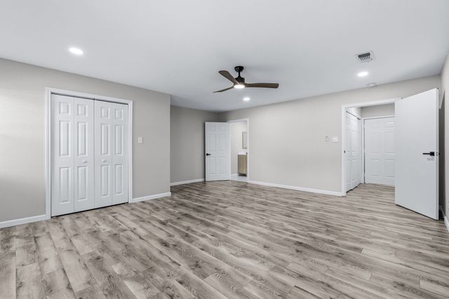 1213 Vivienne Street, Weatherford, TX 76086
