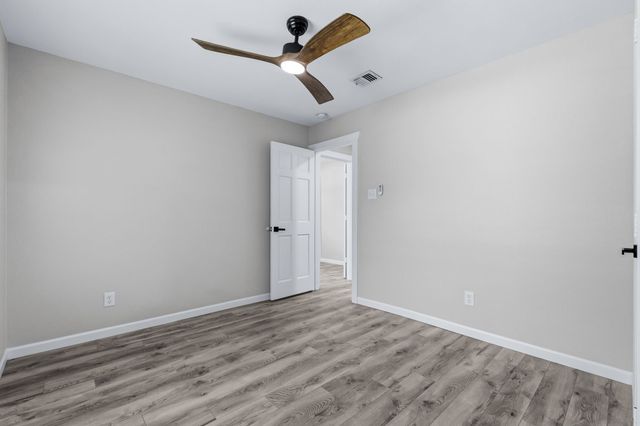 1213 Vivienne Street, Weatherford, TX 76086