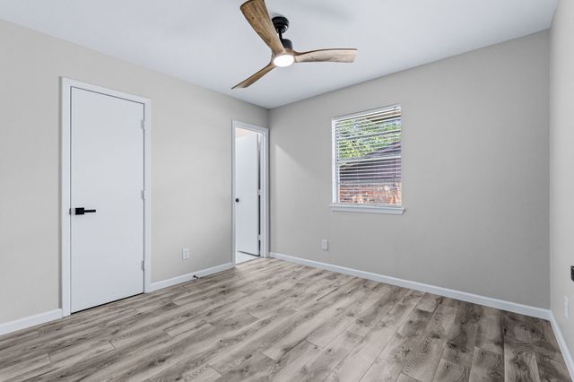1213 Vivienne Street, Weatherford, TX 76086