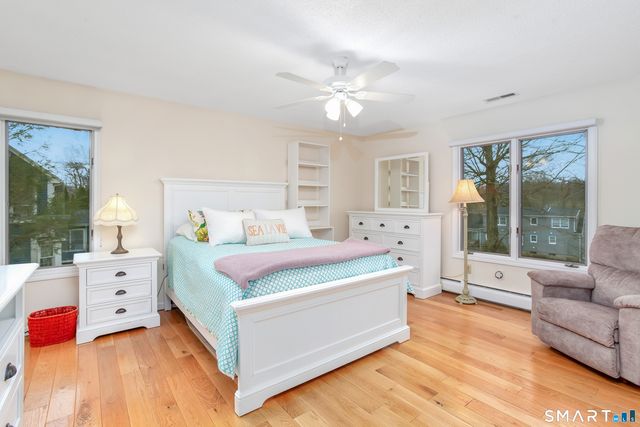 8 Lomartra Lane, Branford, CT 06405