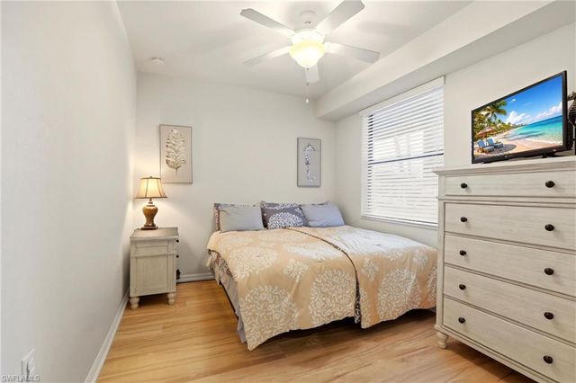 9816 Giaveno CIR 1317, Naples, FL 34113