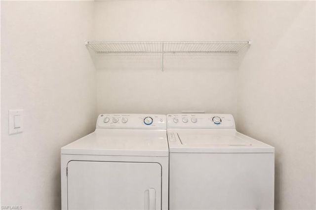 9816 Giaveno CIR 1317, Naples, FL 34113