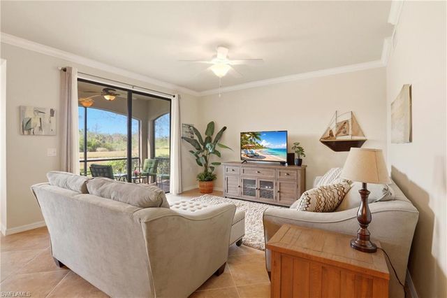 9816 Giaveno CIR 1317, Naples, FL 34113