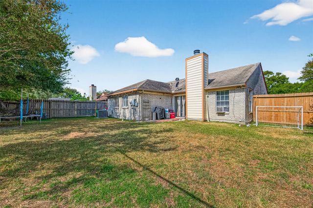 19427 Elmtree Estates Drive, Katy, TX 77449