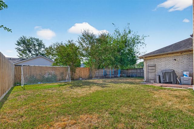 19427 Elmtree Estates Drive, Katy, TX 77449