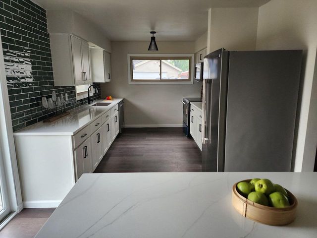 2905 Lake Vista COURT, Racine, WI 53402