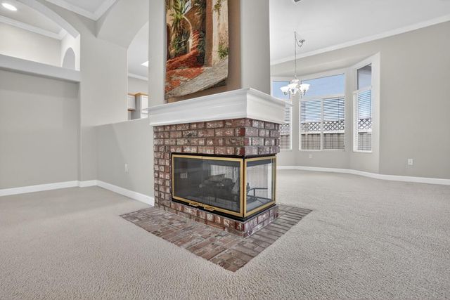 6108 Granite Flat Ln, Roseville, CA 95747