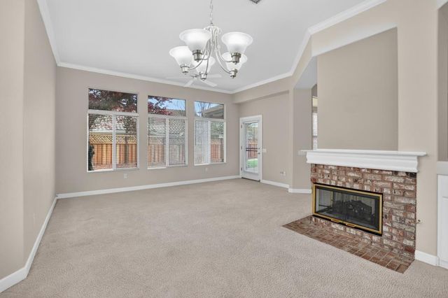 6108 Granite Flat Ln, Roseville, CA 95747