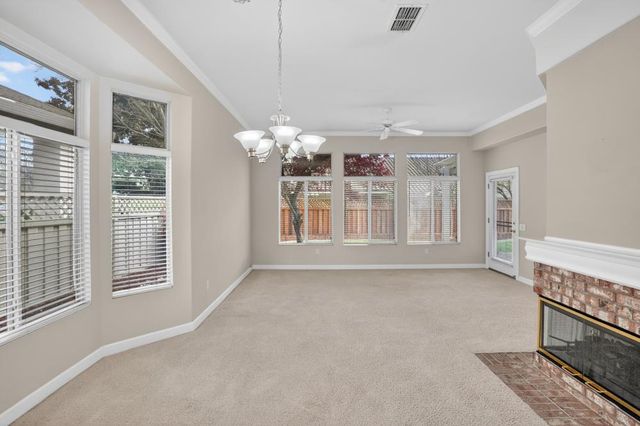 6108 Granite Flat Ln, Roseville, CA 95747