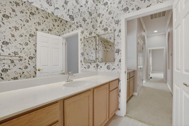 6108 Granite Flat Ln, Roseville, CA 95747