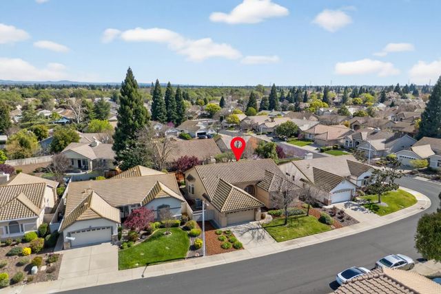 6108 Granite Flat Ln, Roseville, CA 95747