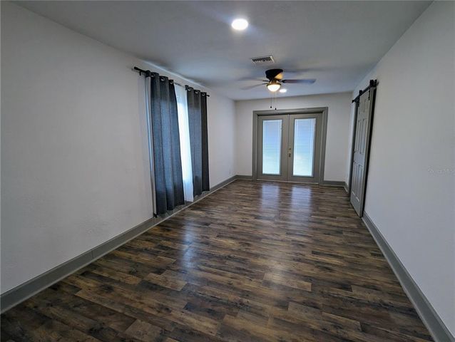 3200 22ND STREET N, St Petersburg, FL 33713