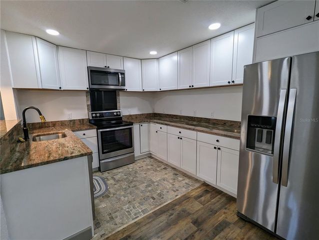 3200 22ND STREET N, St Petersburg, FL 33713