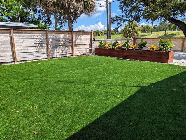 3200 22ND STREET N, St Petersburg, FL 33713
