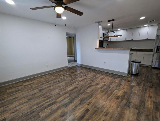3200 22ND STREET N, St Petersburg, FL 33713