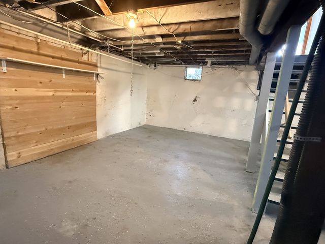 617 W Lincolnway Road, Morrison, IL 61270