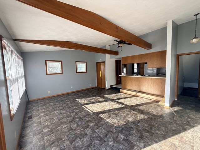 617 W Lincolnway Road, Morrison, IL 61270