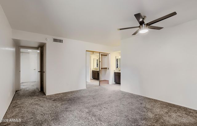 864 E PARADISE Lane, Phoenix, AZ 85022