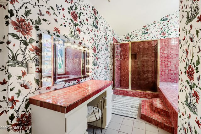 864 E PARADISE Lane, Phoenix, AZ 85022