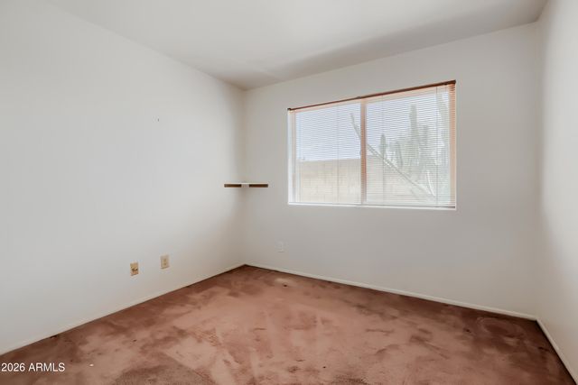 864 E PARADISE Lane, Phoenix, AZ 85022