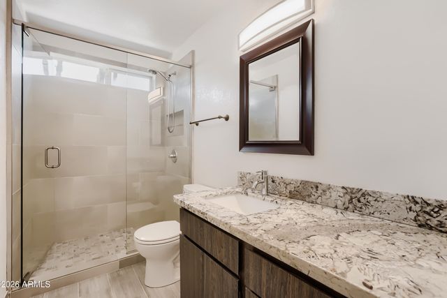 864 E PARADISE Lane, Phoenix, AZ 85022