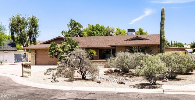864 E PARADISE Lane, Phoenix, AZ 85022