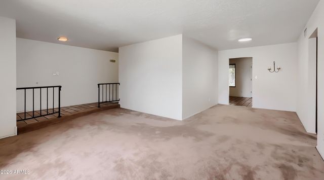 864 E PARADISE Lane, Phoenix, AZ 85022