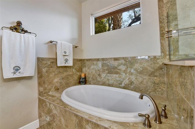 3315 W PRICE AVENUE, Tampa, FL 33611