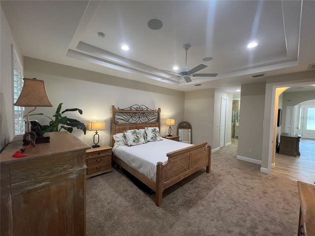 3315 W PRICE AVENUE, Tampa, FL 33611