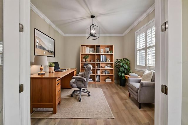 3315 W PRICE AVENUE, Tampa, FL 33611