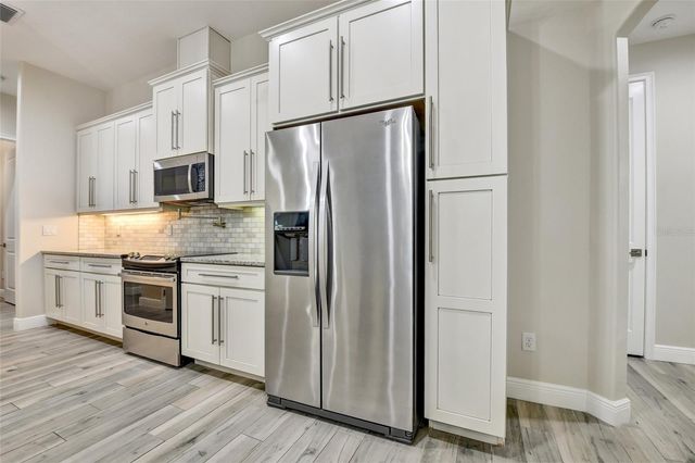 3315 W PRICE AVENUE, Tampa, FL 33611