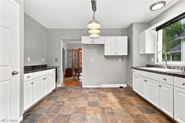 1270 Alberta Street, Barberton, OH 44203