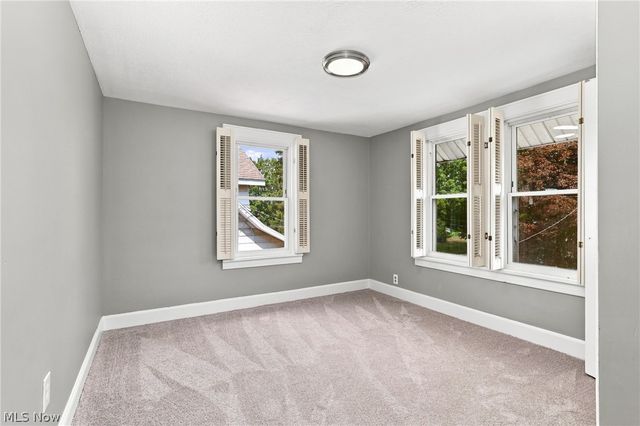 1270 Alberta Street, Barberton, OH 44203