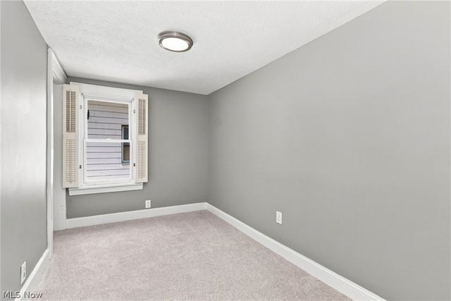 1270 Alberta Street, Barberton, OH 44203