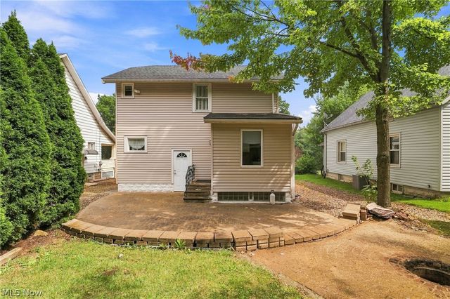 1270 Alberta Street, Barberton, OH 44203