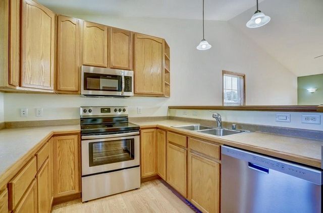 1002-1004 Severson Drive, Madison, WI 53718