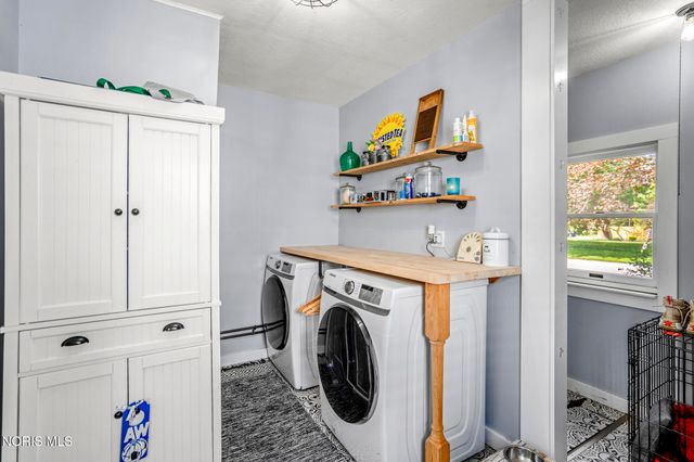 322 North Street, Waterville, OH 43566